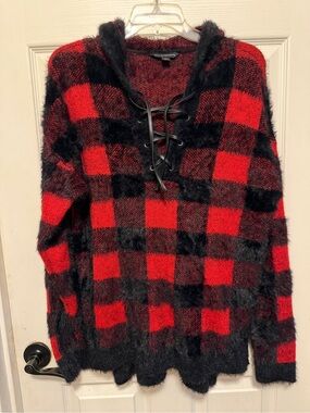 Rock & Republic Red and Black Plaid Lace-Up V-Neck Hooded Fuzzy Sweater